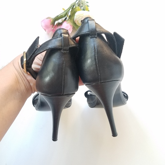 Steve Madden Real Love Black Anklestrap Open Toe heels size 6 - Picture 4 of 7